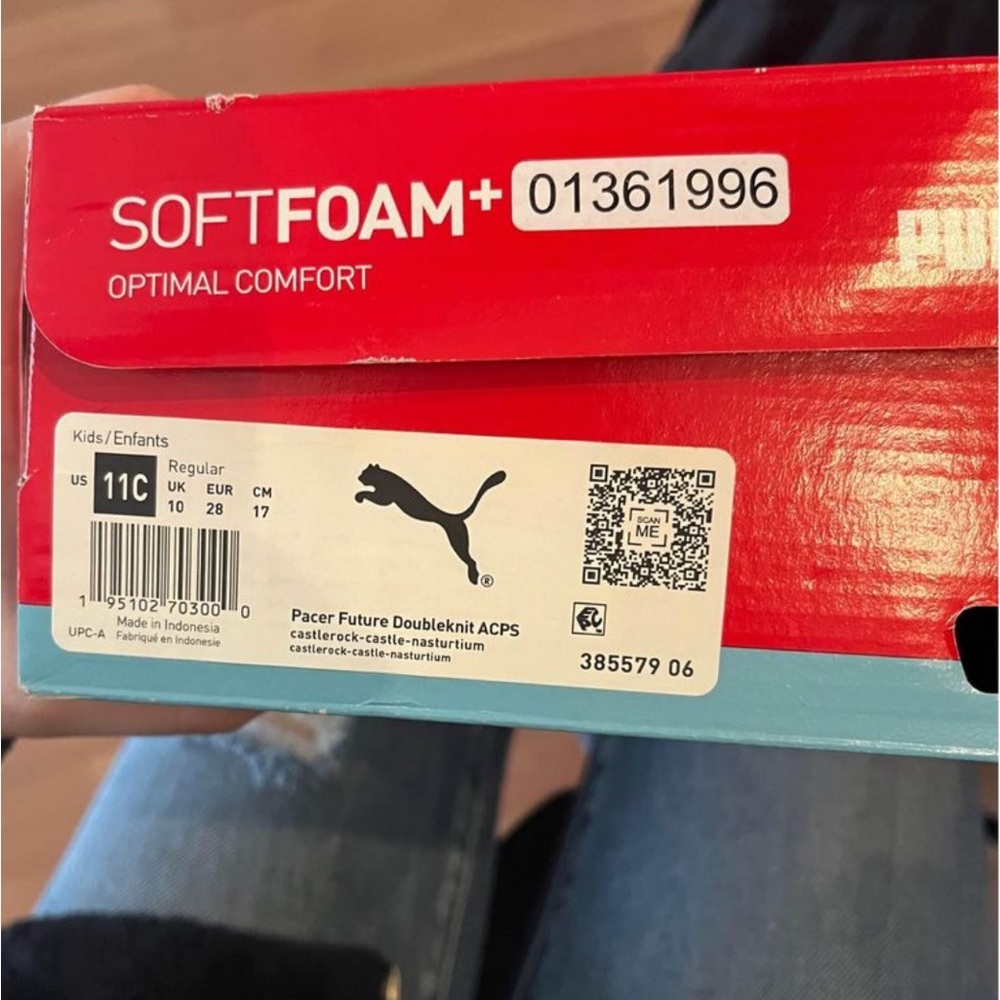 Boys Puma Sneakers - Picture 5 of 5